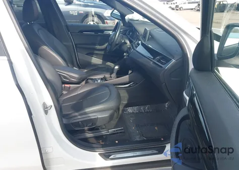 2016 BMW X1 xDrive28I из США, поврежденный, VIN WBXHT3C31G5E52334